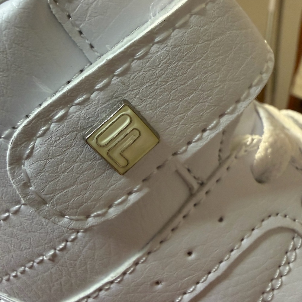 New in Box Fila Vulc 13 Women's White High-Top Leather Sneakers Size 6.5 - Picture 5 of 10